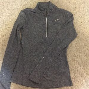 Nike pullover